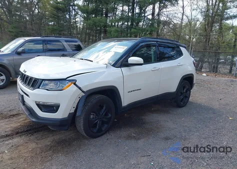 2021 Jeep Compass Altitude 4X4 z USA, uszkodzony, nr VIN 3C4NJDBB5MT543426